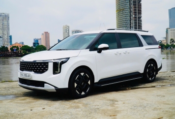 7 chỗ Kia Carnival Sig 2025