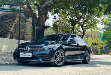 4 chỗ Mercedes C180 model 2022