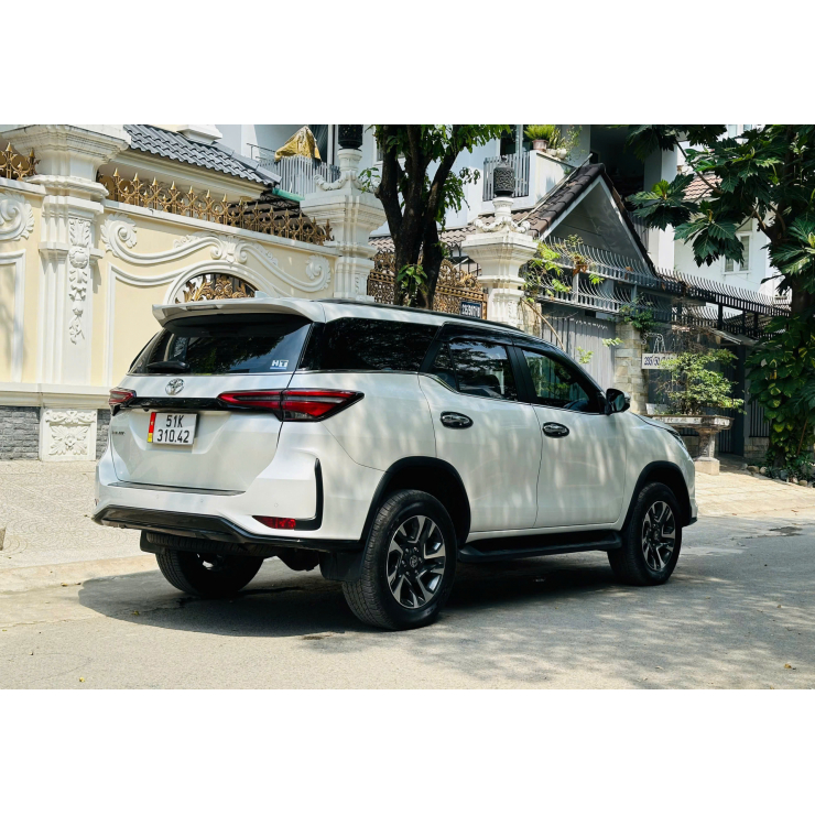 Fortuner Legender 2022 2.4 Tubor