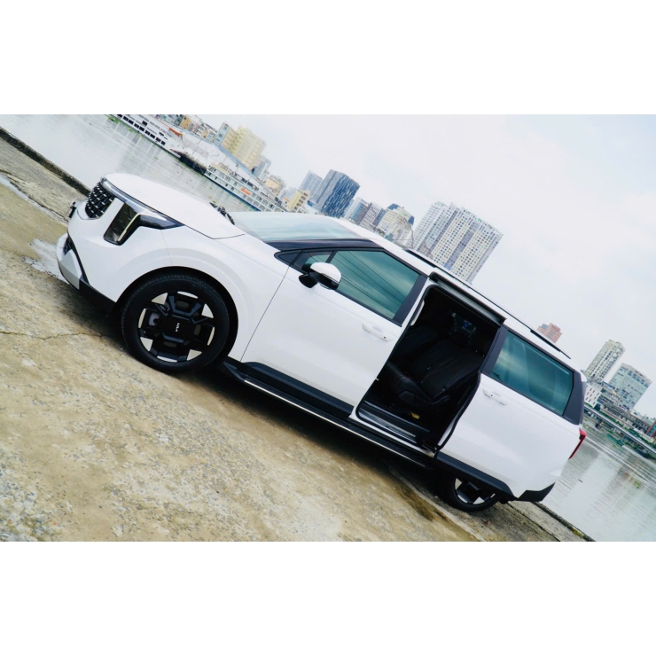 7 chỗ Kia Carnival Sig 2025