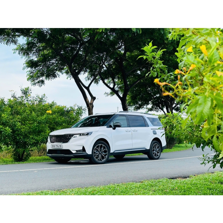 7 chỗ Carnival sig model 2023