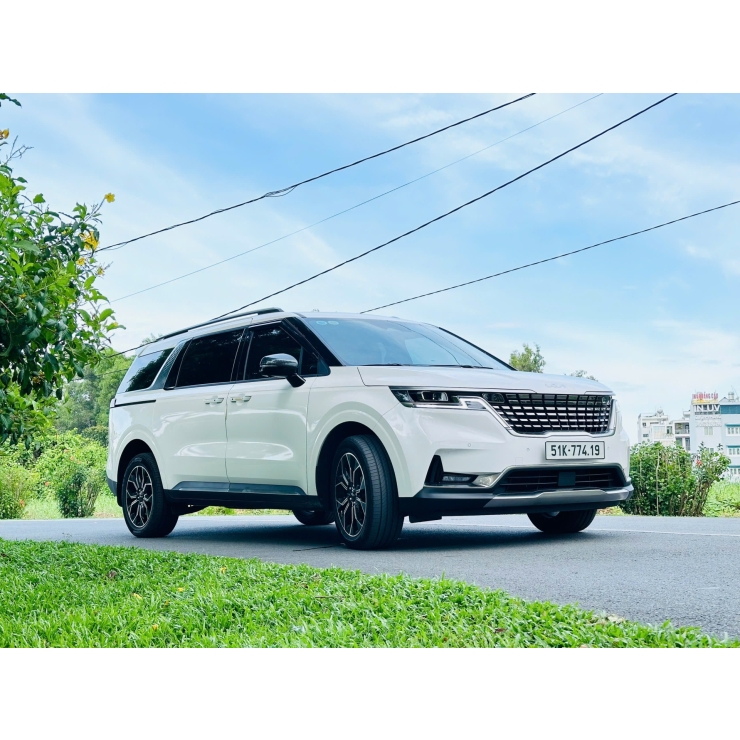 7 chỗ Carnival sig model 2023